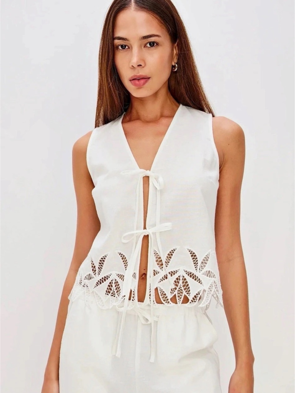 NWT Rails Oregon Embroidered Tie-Front Top White Size S
